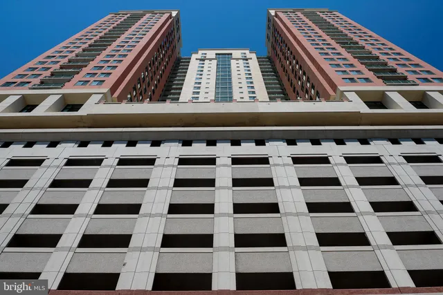 $2,375 | 414 Water Street, Unit 1502, Baltimore, MD 21202
