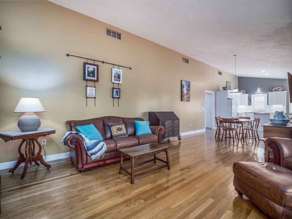 119 Stow Road, Unit 119 Boxborough, MA 01719 - Photo 14 of 39