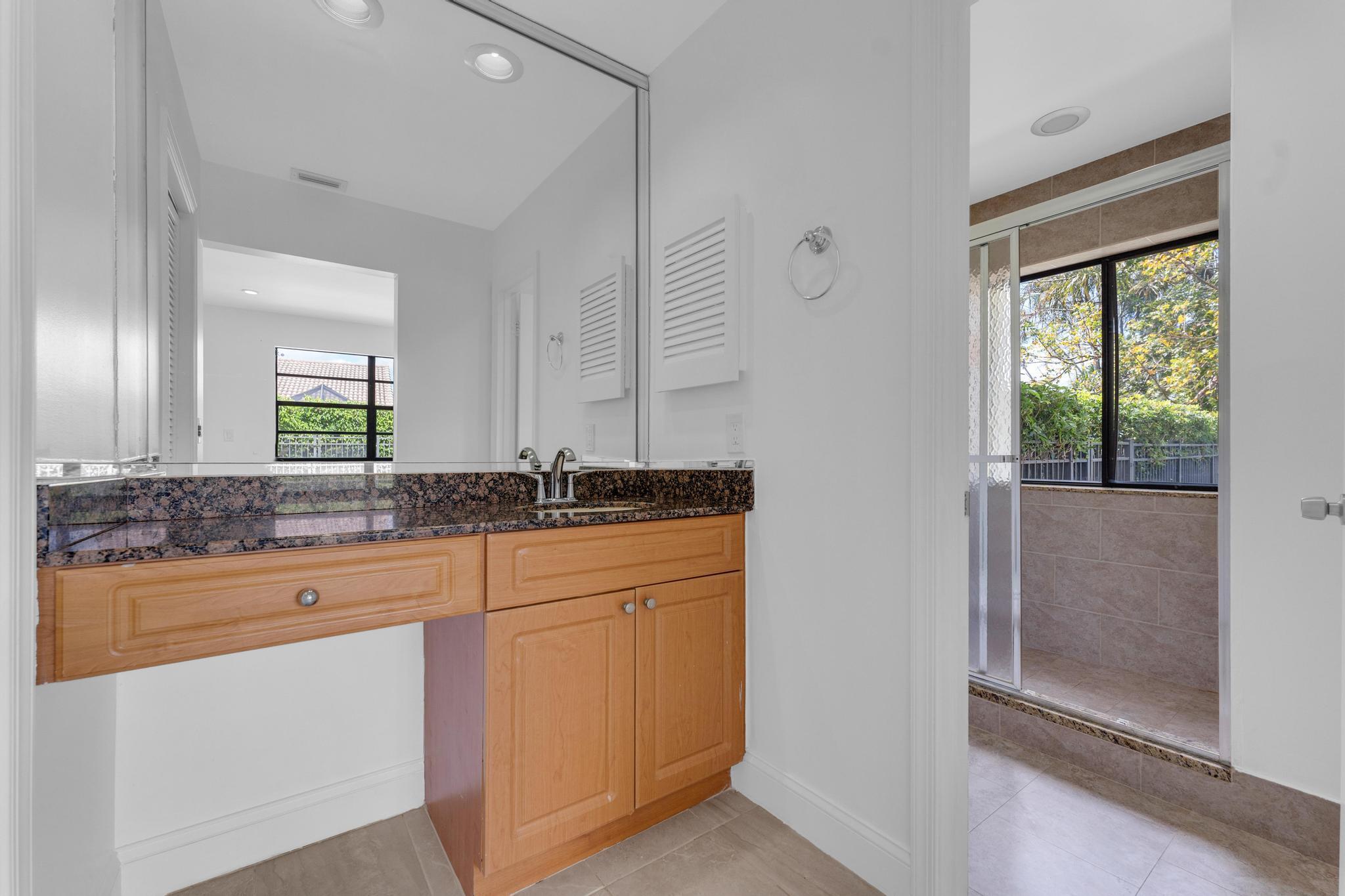 10084 Camelback Lane Boca Raton, FL 33498 - Photo 11 of 18 19