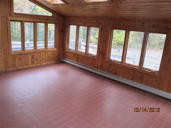 7 Vinton Road Sturbridge, MA 01566 - Photo 5 of 12