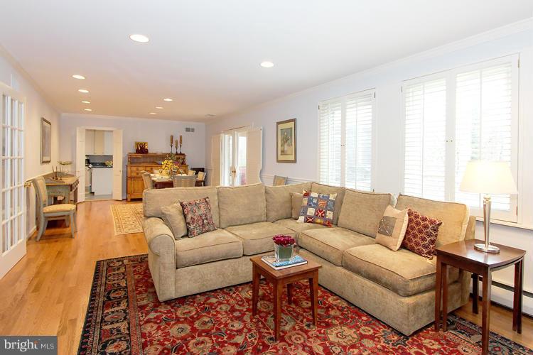 3207 Park View Road Chevy Chase, MD 20815 - Photo 7 of 30 Family Room