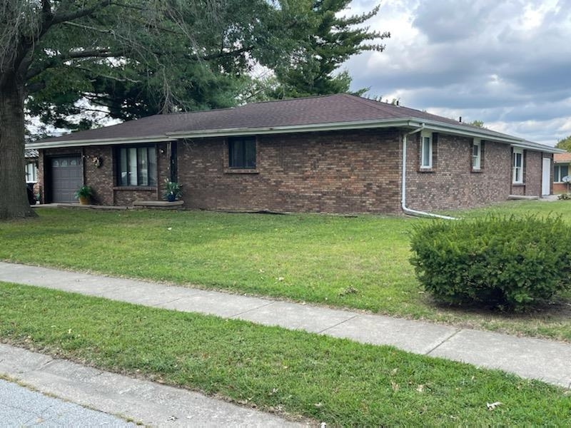 223 Oxford Road Springfield, IL 62704 - Photo 2 of 18