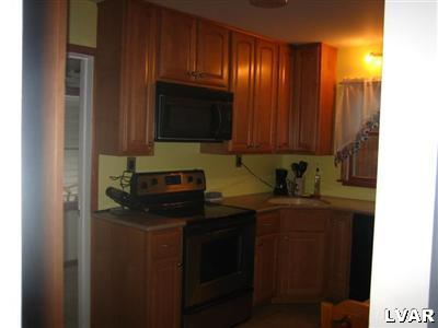 509 Magnolia Road Hellertown, PA 18055 - Photo 7 of 14 Gallery Image 7