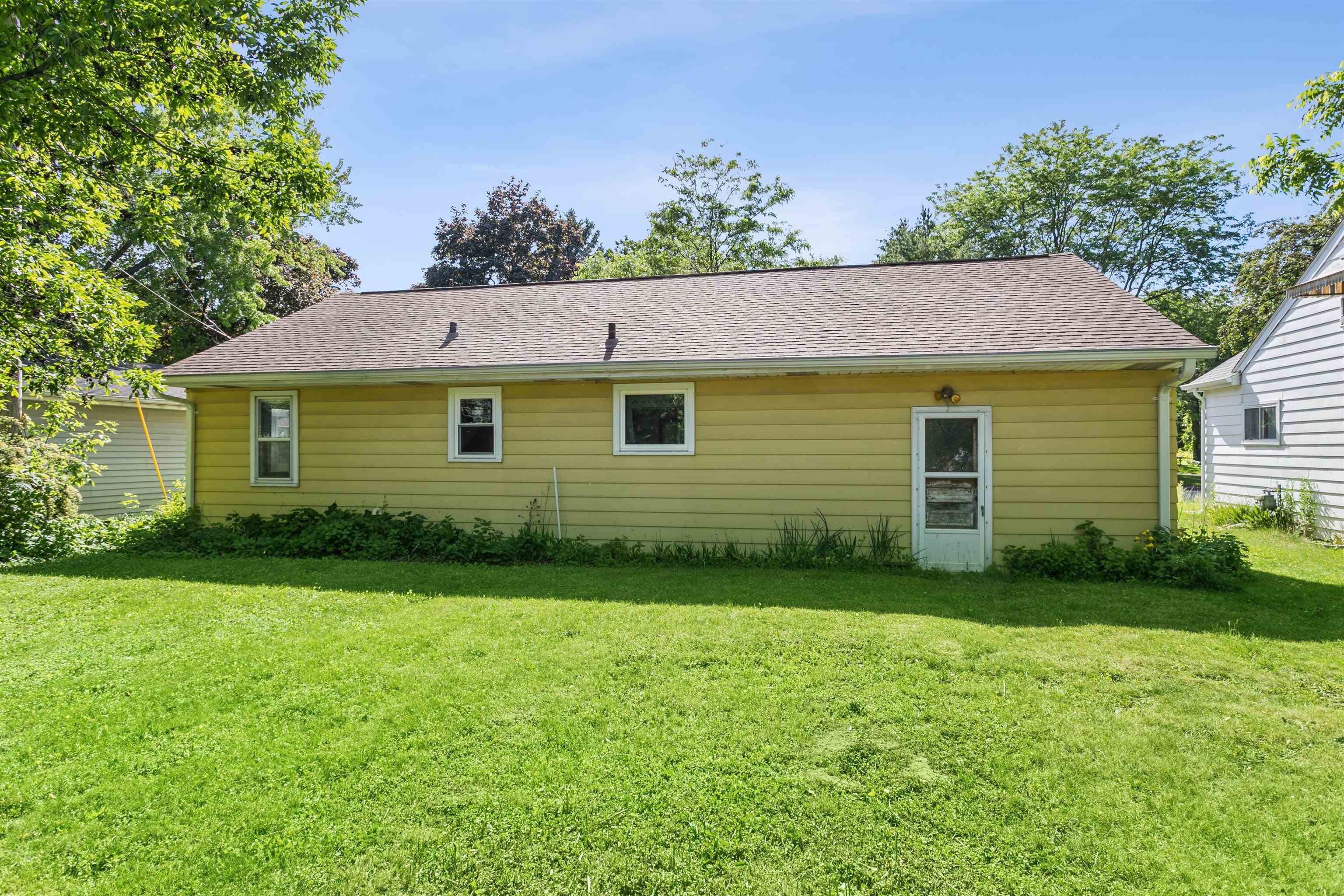 1124 Wisconsin Court Appleton, WI 54911 - Photo 12 of 15