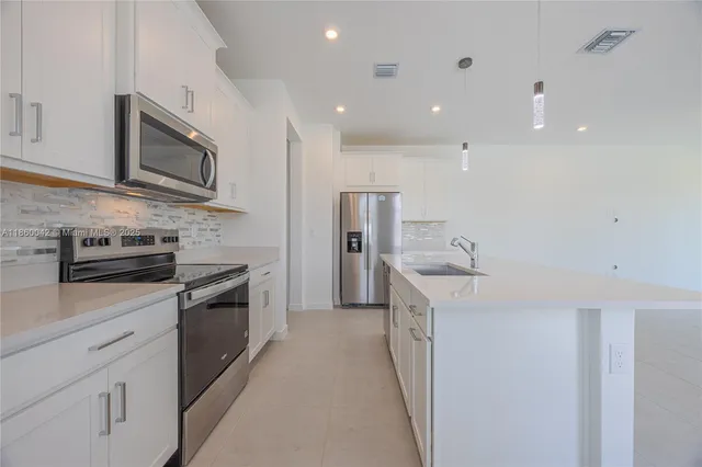 $3,400 | 7064 Channing Avenue, Lake Worth, FL 33467