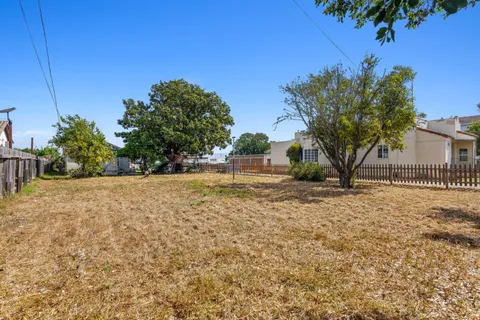 a view of backyard space
