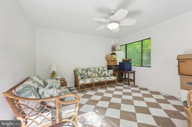 $499,900 | 28 Cliff Road, Front Royal, VA 22630