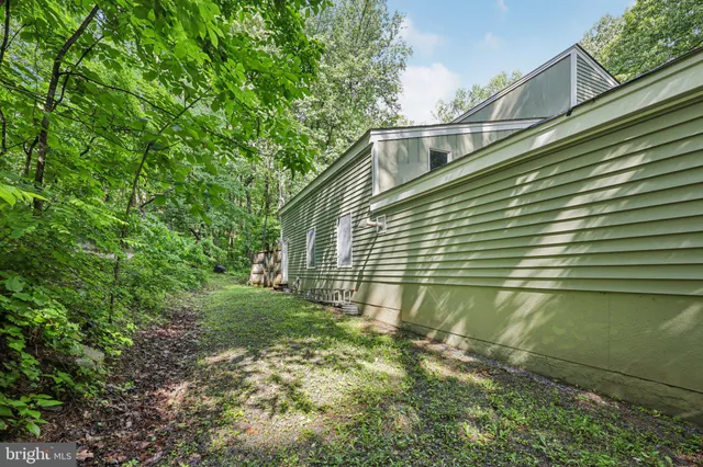 $499,900 | 28 Cliff Road, Front Royal, VA 22630