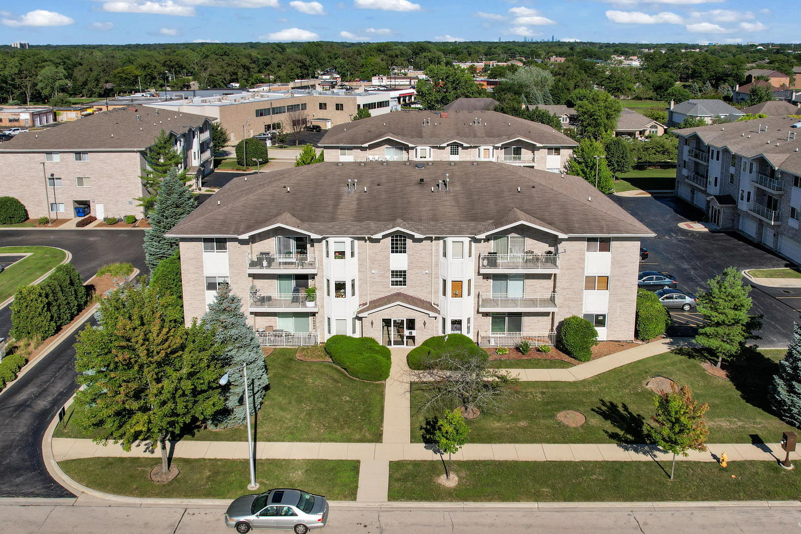717 North 5th Avenue, Unit 302 Addison, IL 60101 - Photo 1 of 25 an aerial view of a house