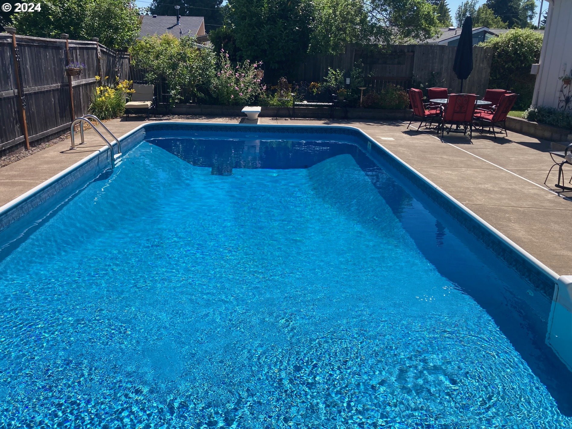 2917 Dry Creek Road Eugene, OR 97404 - Photo 31 of 41 Swimming Pool
