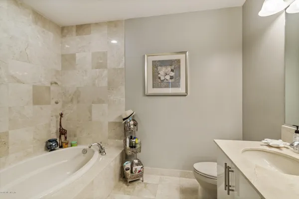 $419,000 | 1431 Riverplace Boulevard, Unit 1602, Jacksonville, FL 32207