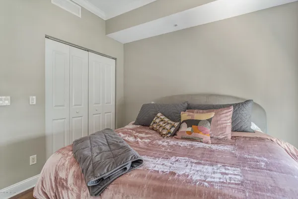$419,000 | 1431 Riverplace Boulevard, Unit 1602, Jacksonville, FL 32207