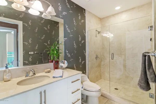 $419,000 | 1431 Riverplace Boulevard, Unit 1602, Jacksonville, FL 32207