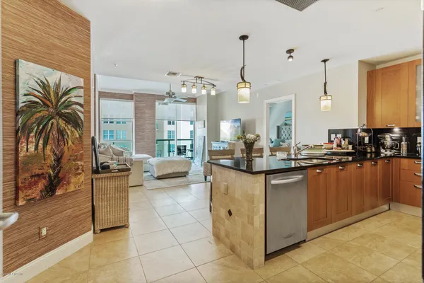 $419,000 | 1431 Riverplace Boulevard, Unit 1602, Jacksonville, FL 32207