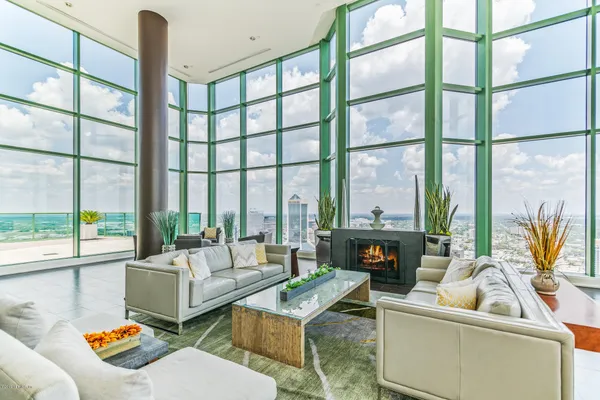 $419,000 | 1431 Riverplace Boulevard, Unit 1602, Jacksonville, FL 32207