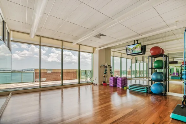 $419,000 | 1431 Riverplace Boulevard, Unit 1602, Jacksonville, FL 32207