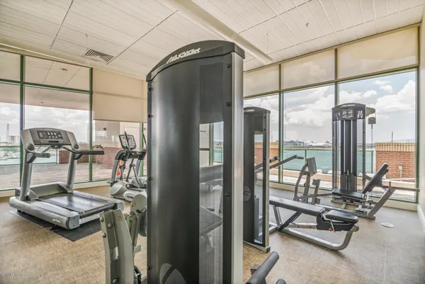 $419,000 | 1431 Riverplace Boulevard, Unit 1602, Jacksonville, FL 32207