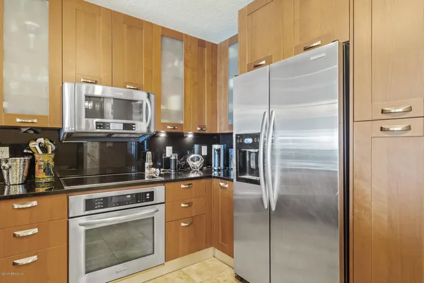 $419,000 | 1431 Riverplace Boulevard, Unit 1602, Jacksonville, FL 32207