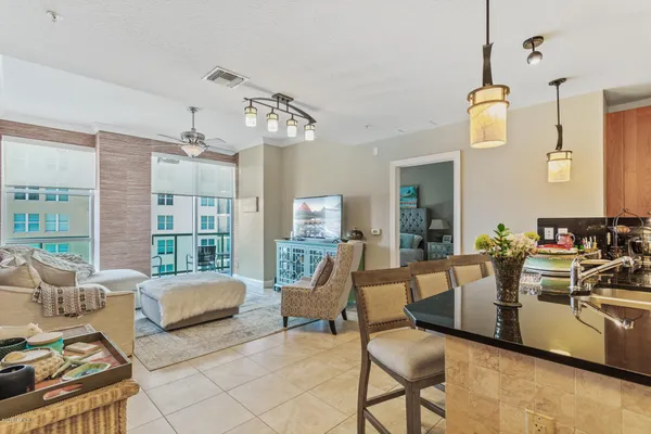 $419,000 | 1431 Riverplace Boulevard, Unit 1602, Jacksonville, FL 32207