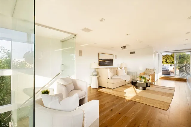 $3,995,000 | 936 Milwood Avenue, Venice, CA 90291