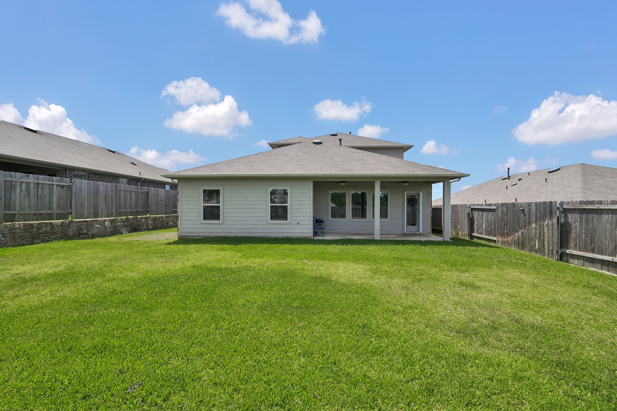 6302 Hendricks Harbor Conroe, TX 77304 - Photo 23 of 24 Backyard