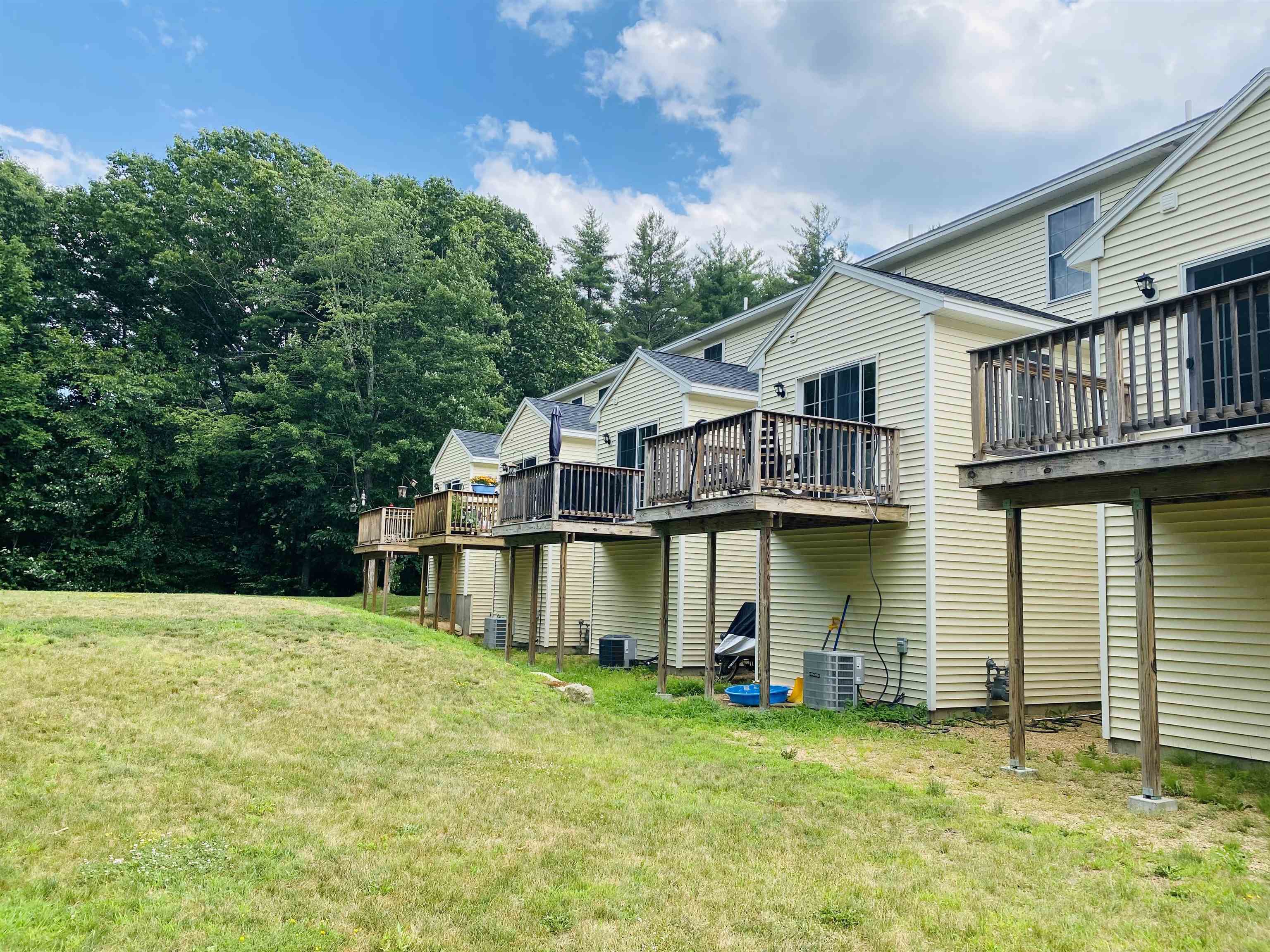 138 Exeter Road, Unit 26 Epping, NH 03042 - Photo 24 of 35