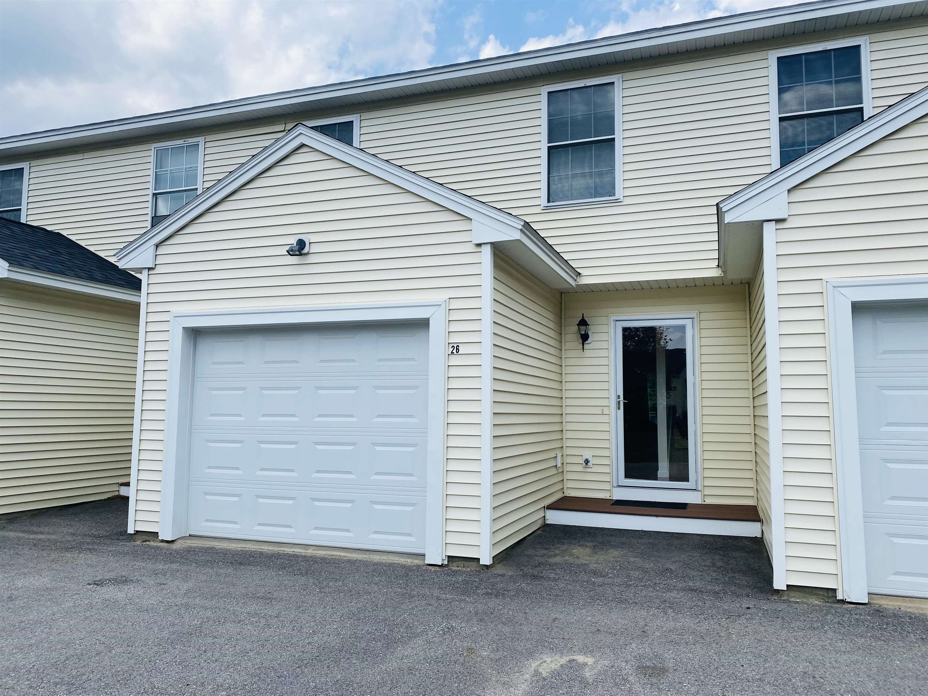 138 Exeter Road, Unit 26 Epping, NH 03042 - Photo 3 of 35