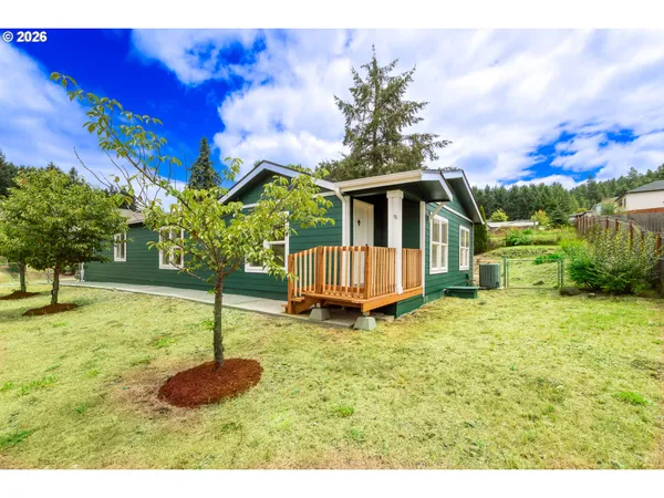 $399,000 | 1038 Hillside Drive, Cottage Grove, OR 97424