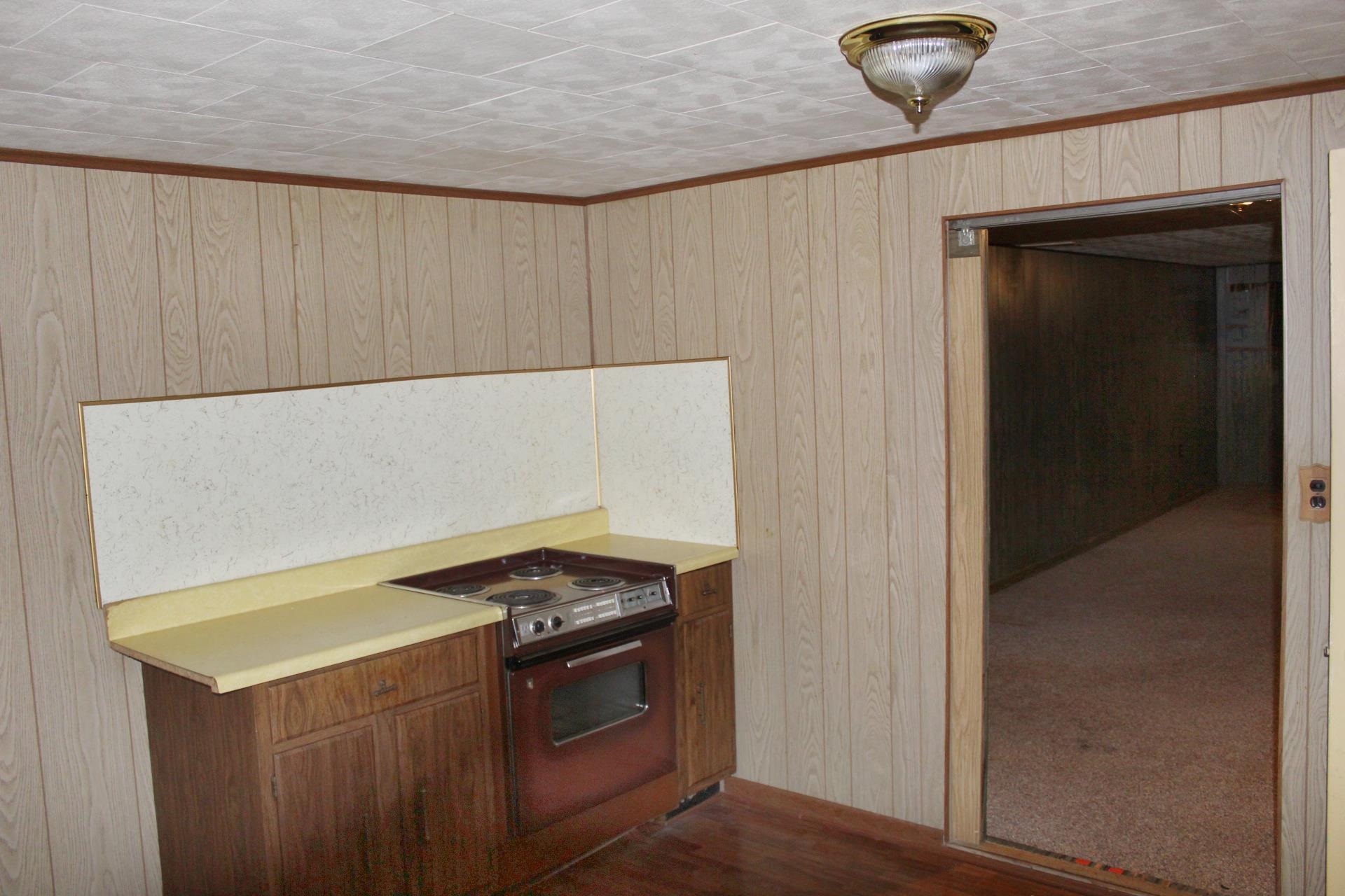 3561 Ridgecliffe Drive Flint, MI 48532 - Photo 14 of 19 50148332-462f8e45-598a-47ad-9bd4-723cc5affdd8.JPG