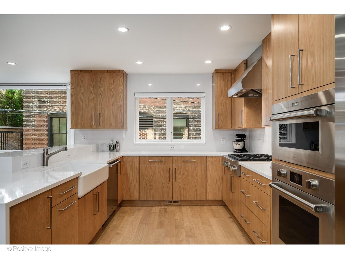 1307 North Sutton Place Chicago, IL 60610 - Photo 15 of 43