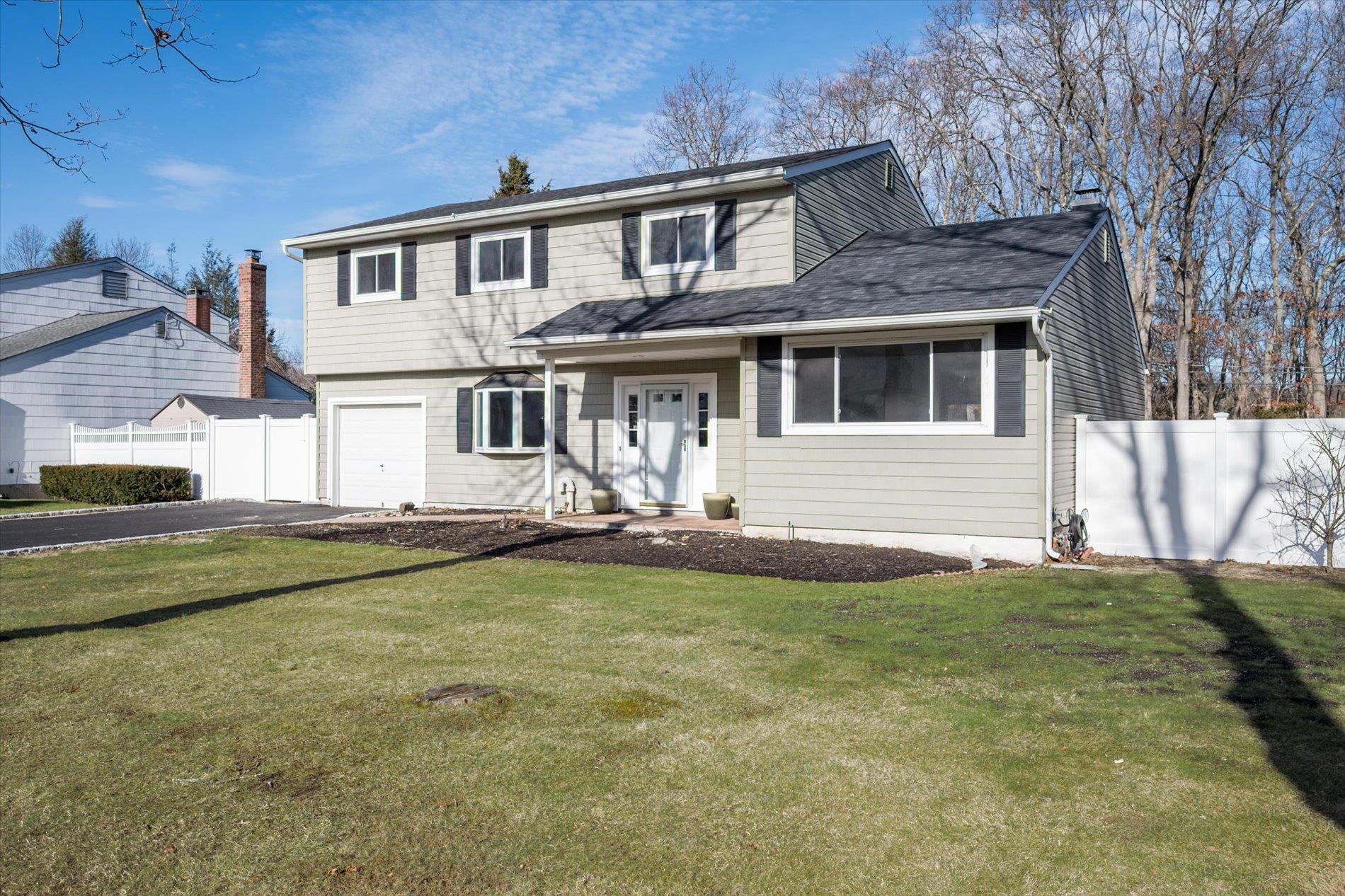 21 Stanwich Road Smithtown, NY 11787 - Photo 1 of 1 Gallery Image 1