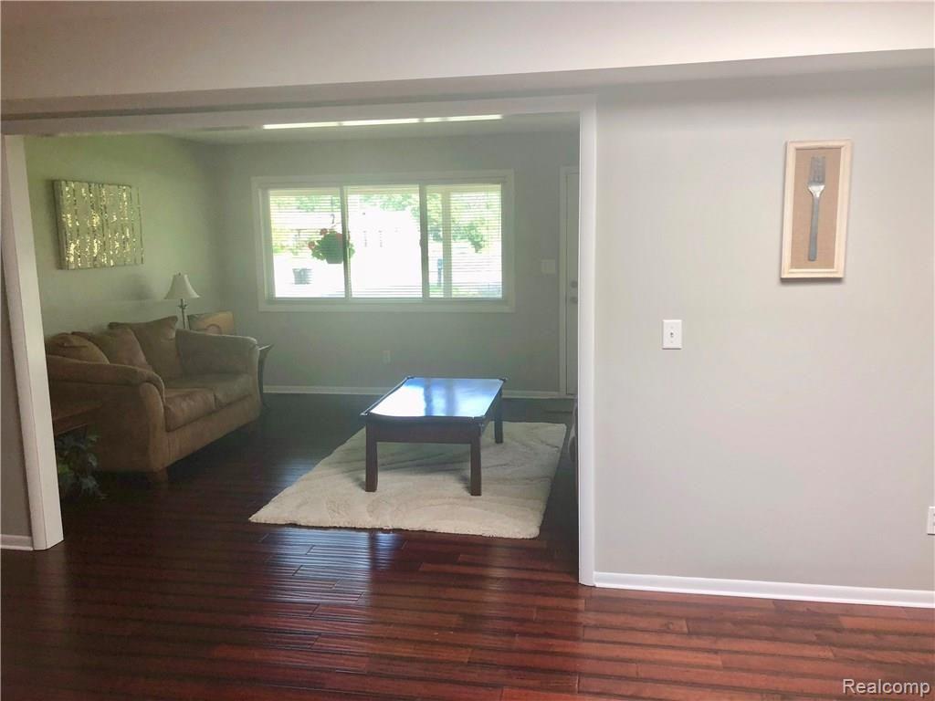 29135 King Road Romulus, MI 48174 - Photo 13 of 42