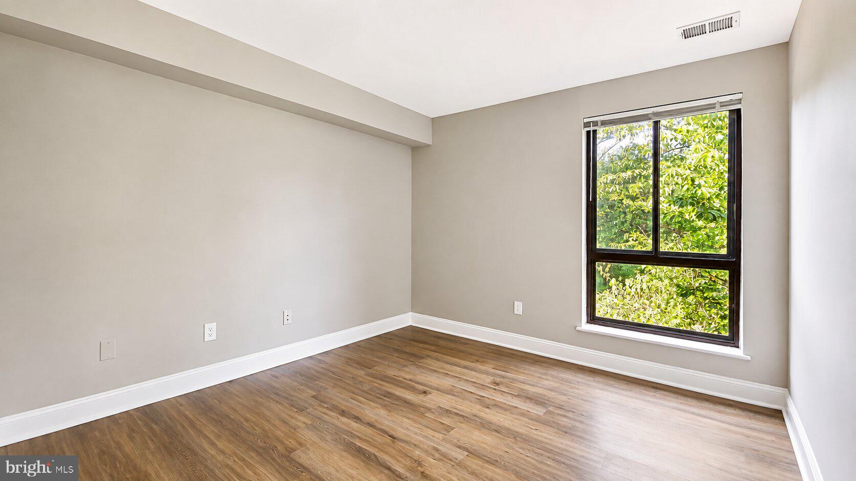 11252 Chestnut Grove Square, Unit 348 Reston, VA 20190 - Photo 23 of 30 Gallery Image 23