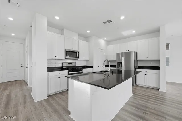 $521,000 | 9928 Alpine Style Drive, Las Vegas, NV 89166