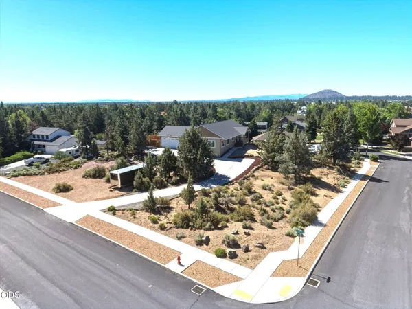 $999,900 | 20825 Rorick Drive, Bend, OR 97701