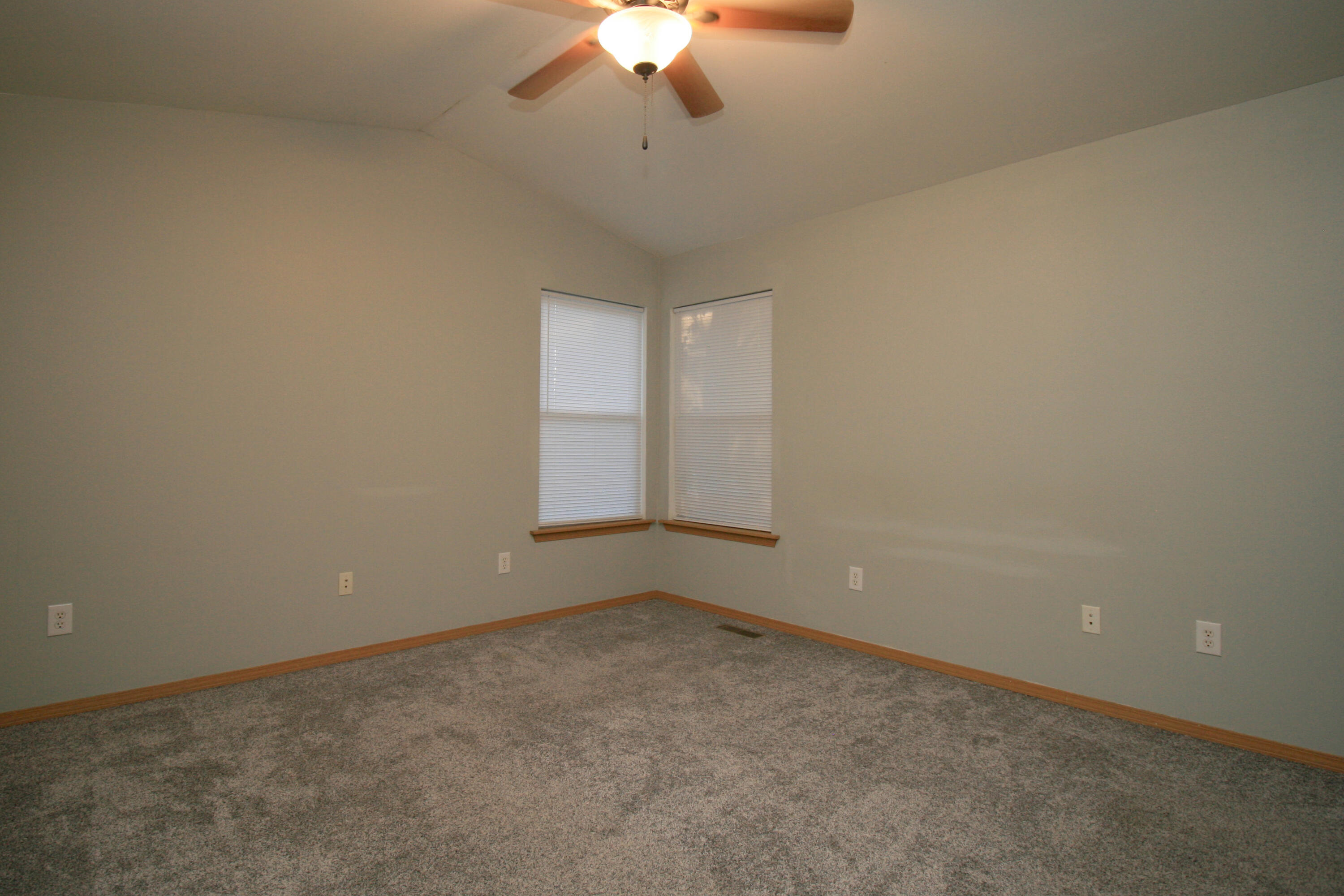 4040 Poplar Road Merriam Woods, MO 65740 - Photo 10 of 17 bedroom 1
