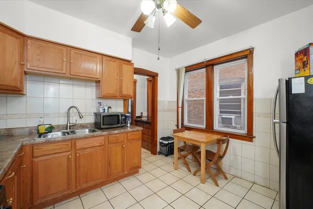 $689,127 | 5436 West Dakin Street, Chicago, IL 60641