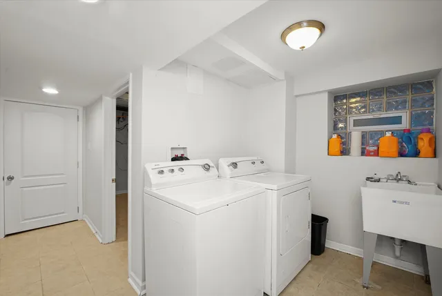 $689,127 | 5436 West Dakin Street, Chicago, IL 60641