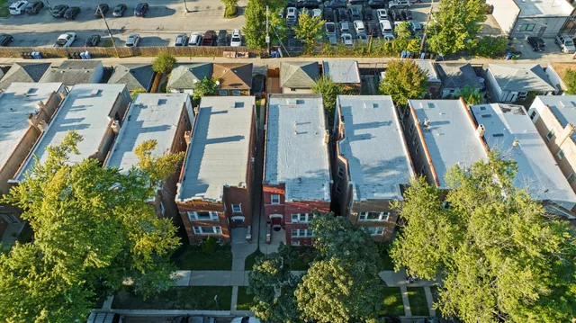 $689,127 | 5436 West Dakin Street, Chicago, IL 60641