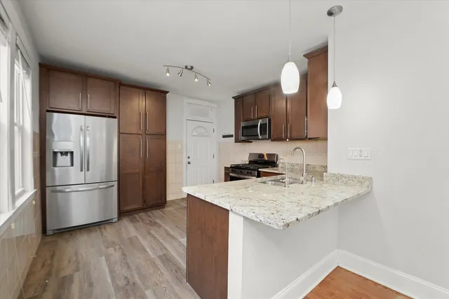 $689,127 | 5436 West Dakin Street, Chicago, IL 60641