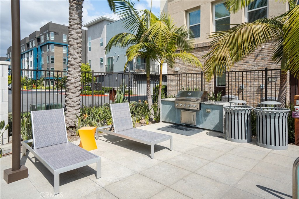 161 Steely Irvine, CA 92614 - Photo 34 of 35 a view of a chairs with a small pool