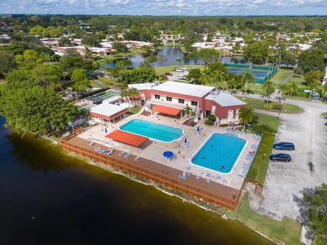 $268,000 | 737 Nantucket Circle, Unit B, Lake Worth, FL 33467