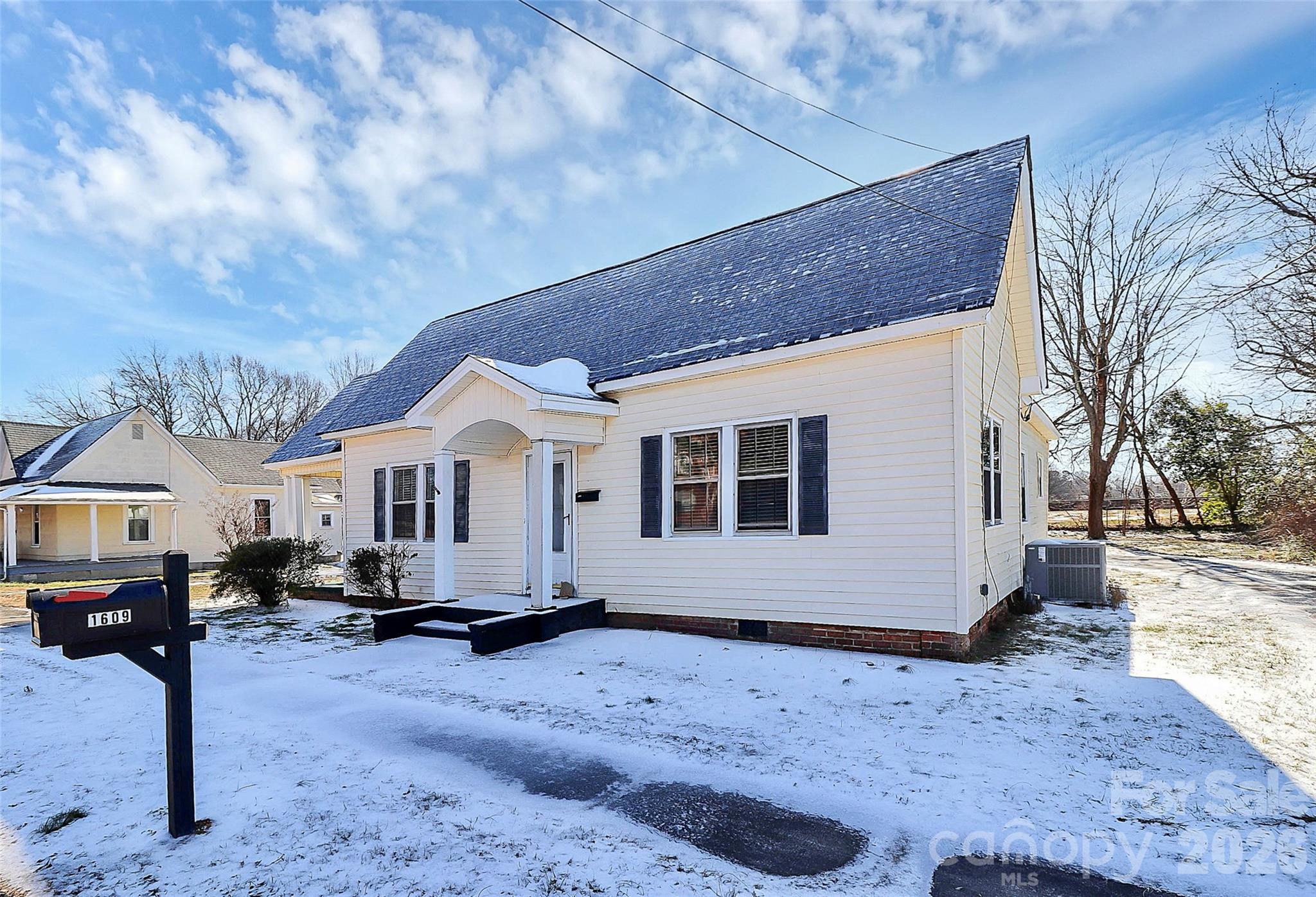 1609 School Avenue Gastonia, NC 28052 - Photo 4 of 28