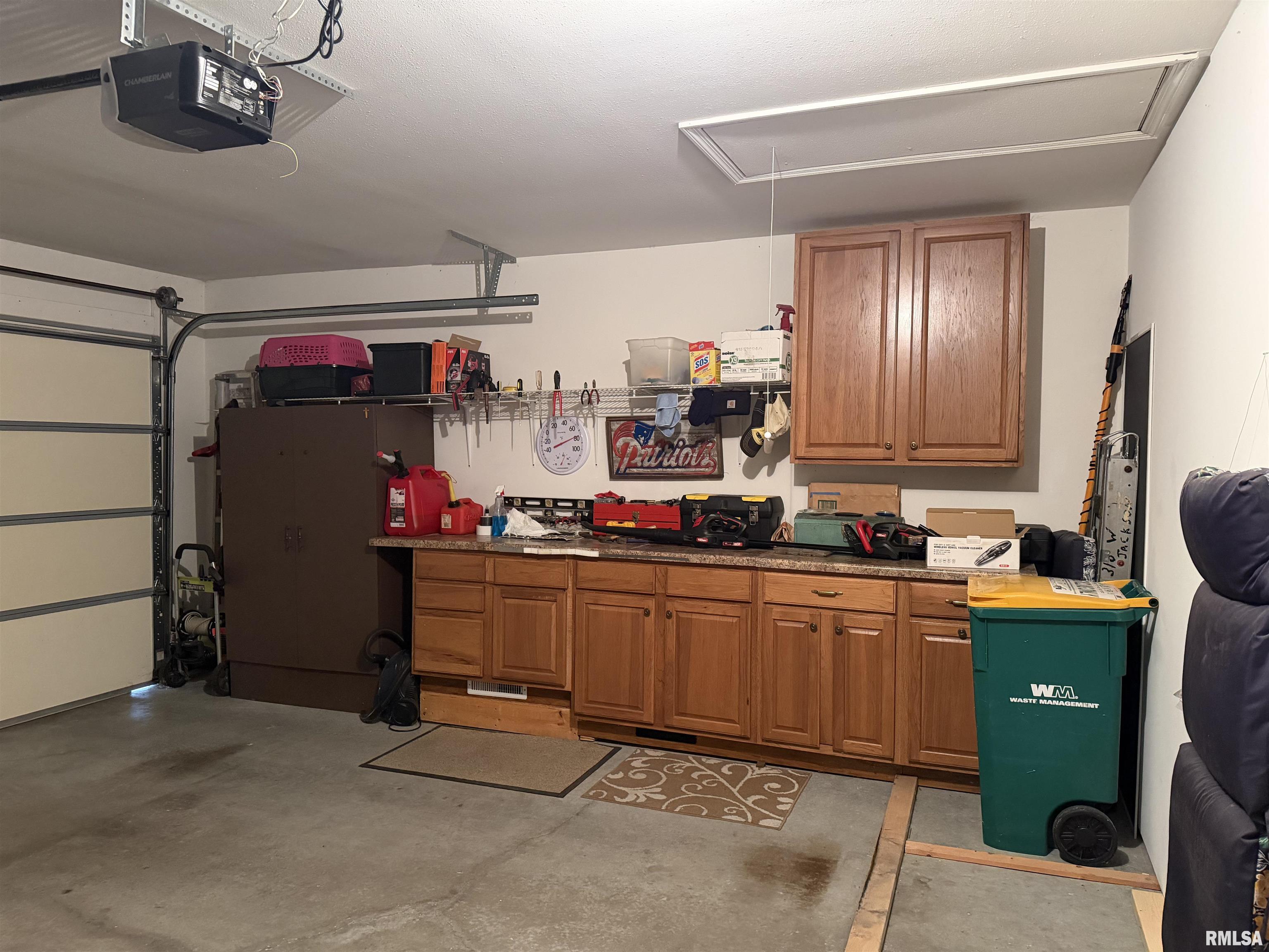 1064 Willow Road Macomb, IL 61455 - Photo 33 of 35