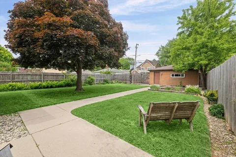 $799,000 | 1754 Henley Street, Glenview, IL 60025