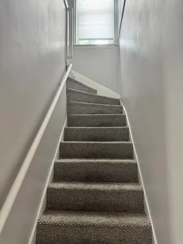 $286,000 | 118 Wilcox Avenue, Elgin, IL 60123