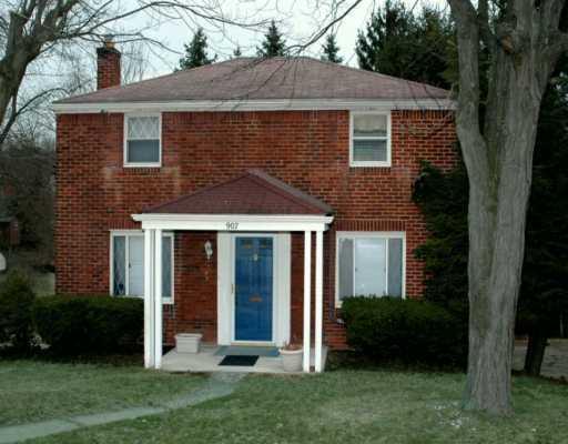 907 Roland Road Pittsburgh, PA 15221 - Photo 1 of 8 Exterior Front.