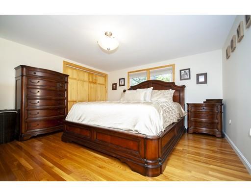 8 Edgewood Road Holbrook, MA 02343 - Photo 12 of 21
