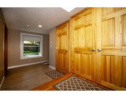8 Edgewood Road Holbrook, MA 02343 - Photo 10 of 21