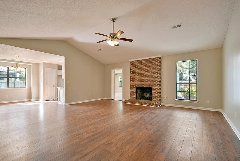 328 Indigo Road Goose Creek, SC 29445 - Photo 7 of 26 DSC_0076_DSC_0079-copy